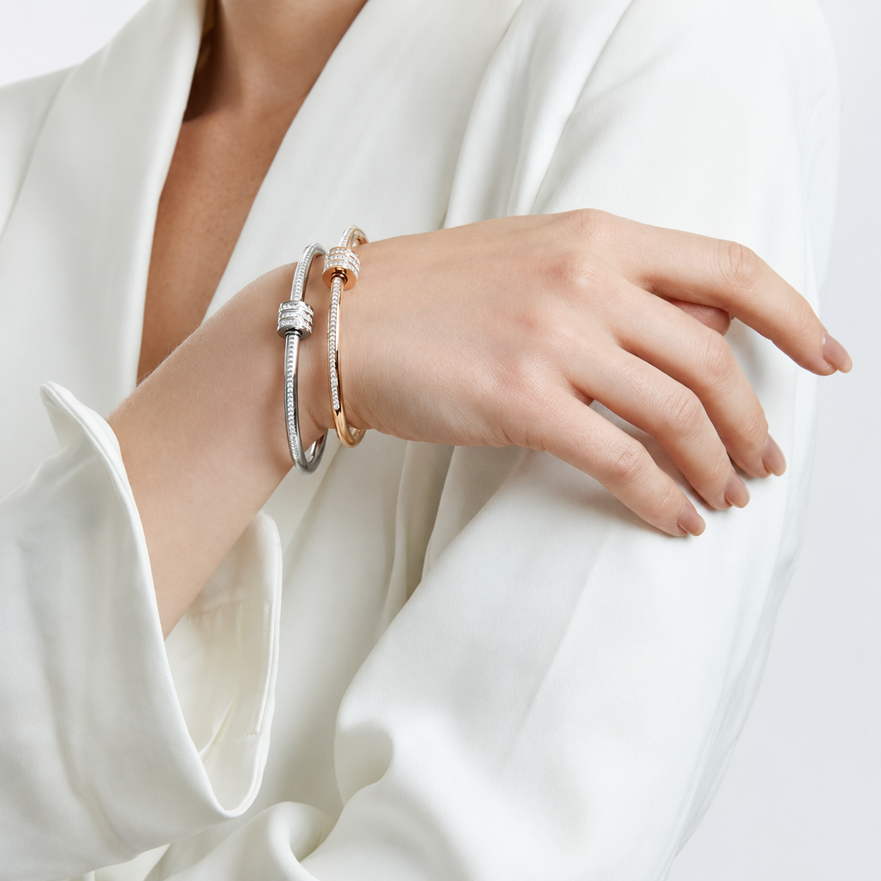 Classic Crystal Screw Bangle Bracelet for Women