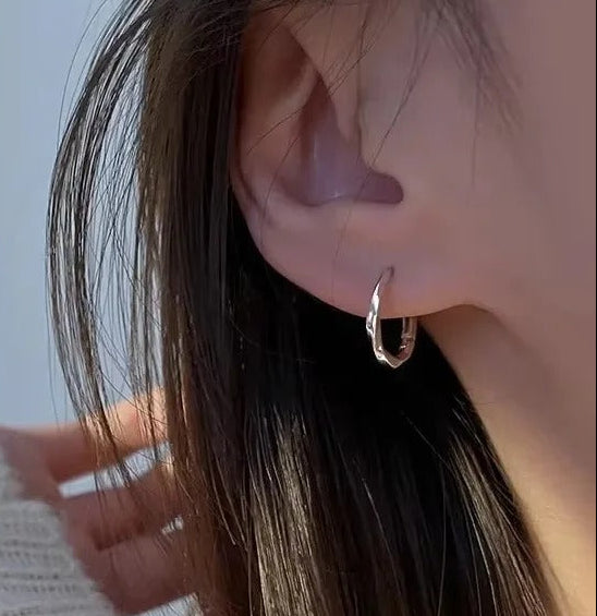 Elegant Round Hoop Earrings for Women